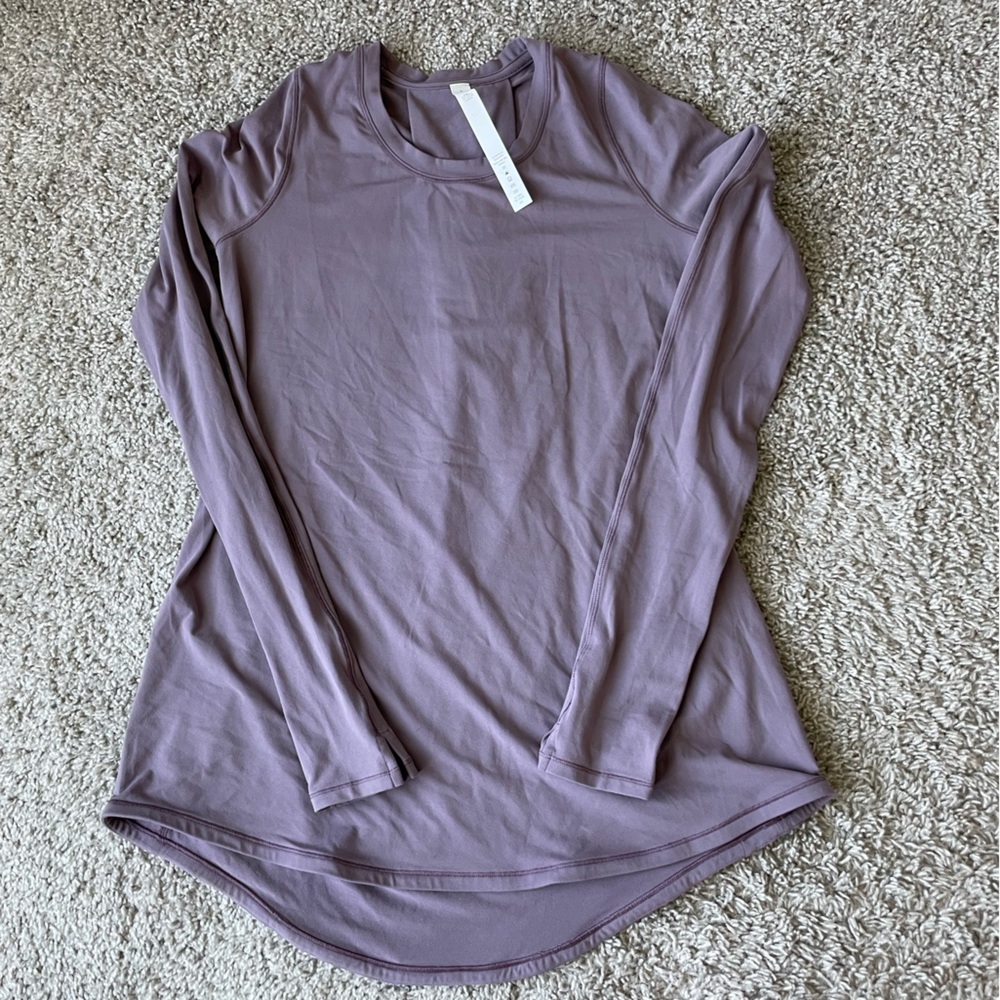 NWT Lululemon tuck and flow top 6 Frosted Mulberry